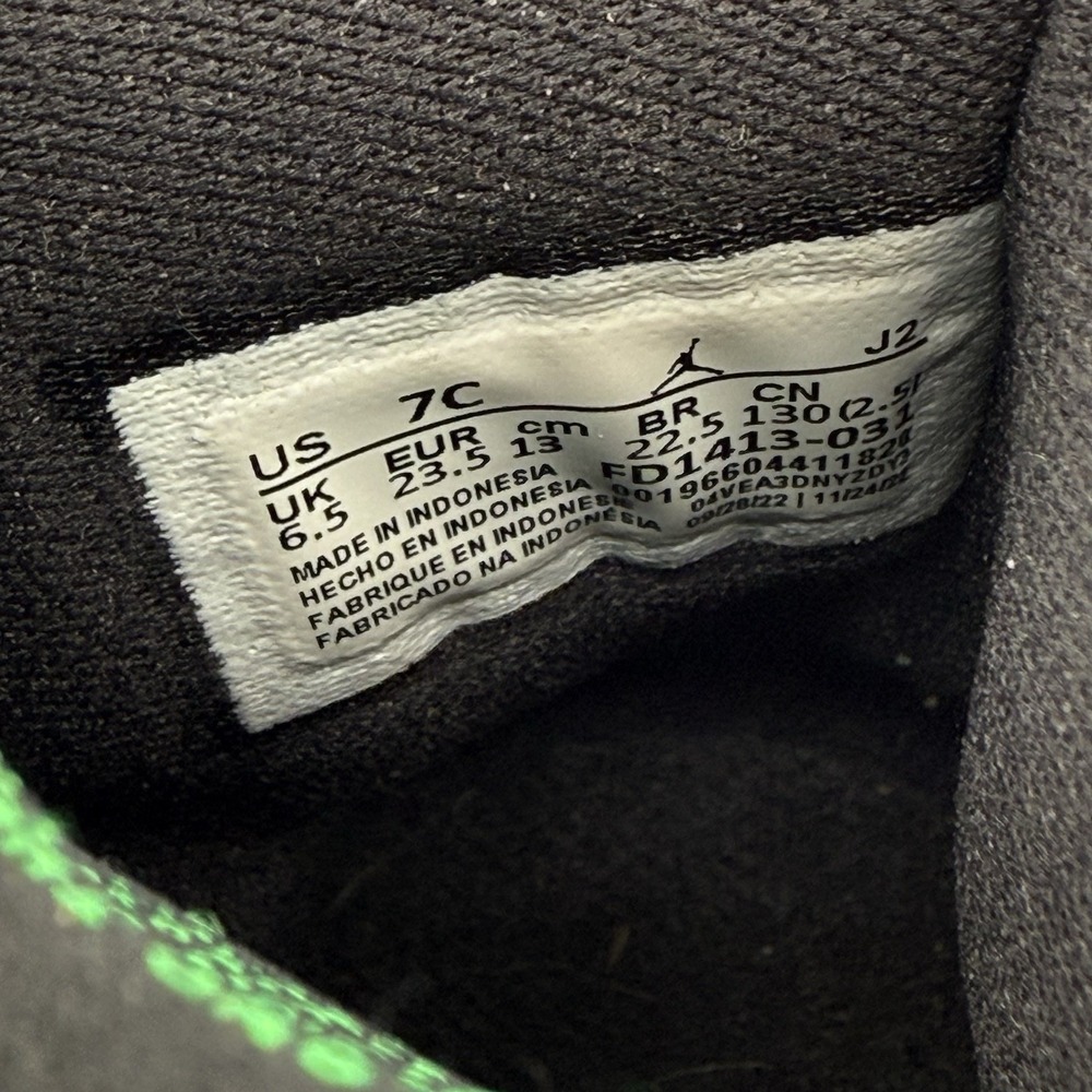 Jordan Kids Sneakers Black, White, and Green - Picture 11 of 15